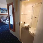 Zm 22, King Doublebed Apartamento Leverkusen