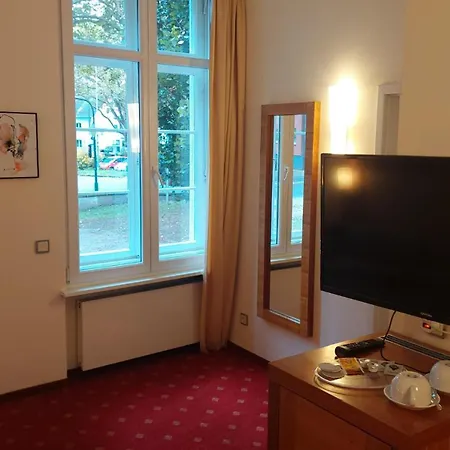 Villa, 22, Dz * Leverkusen